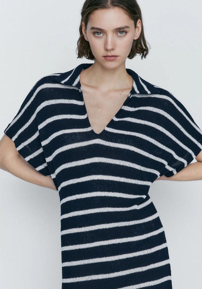 Robe droite col V