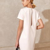 Robe droite blanche chic