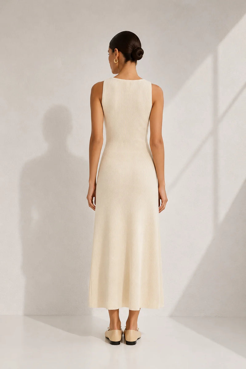 Robe droite boutonnée devant