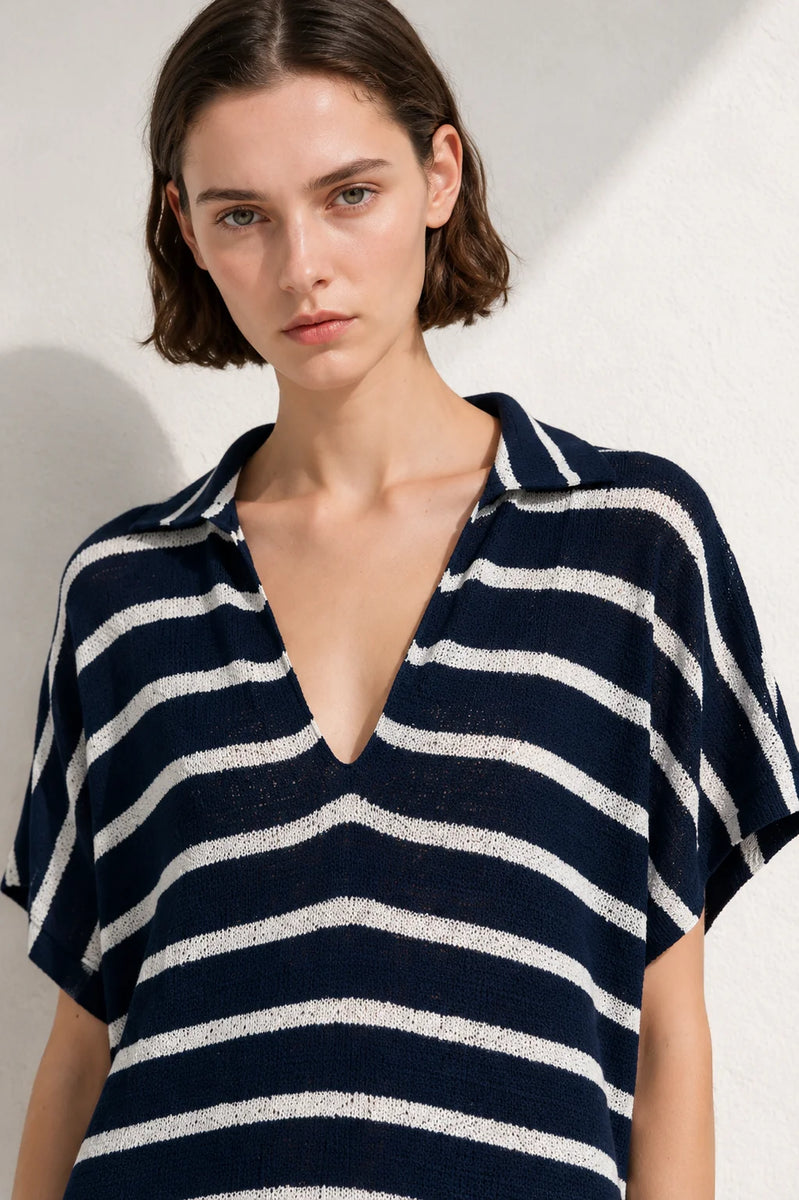 Robe droite col V