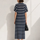 Robe droite col V