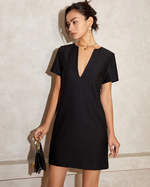 Les robes classiques sale